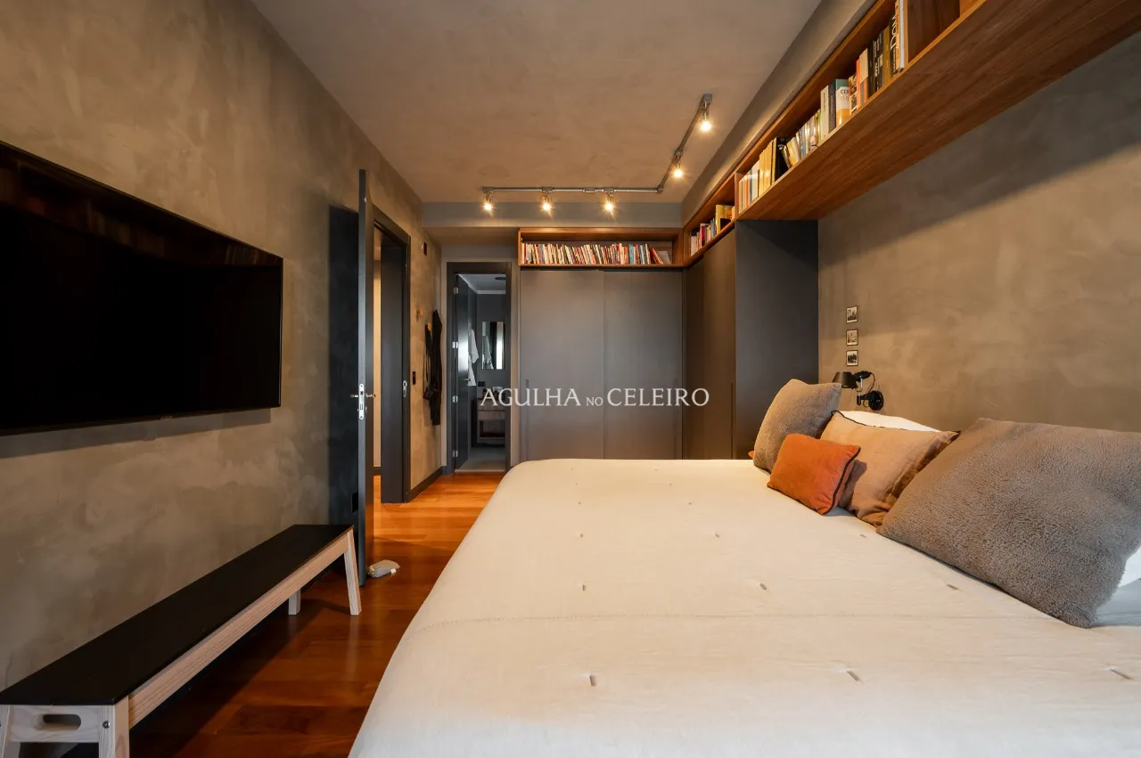 Lindo apartamento reformado em prédio recém entregue. – 18501