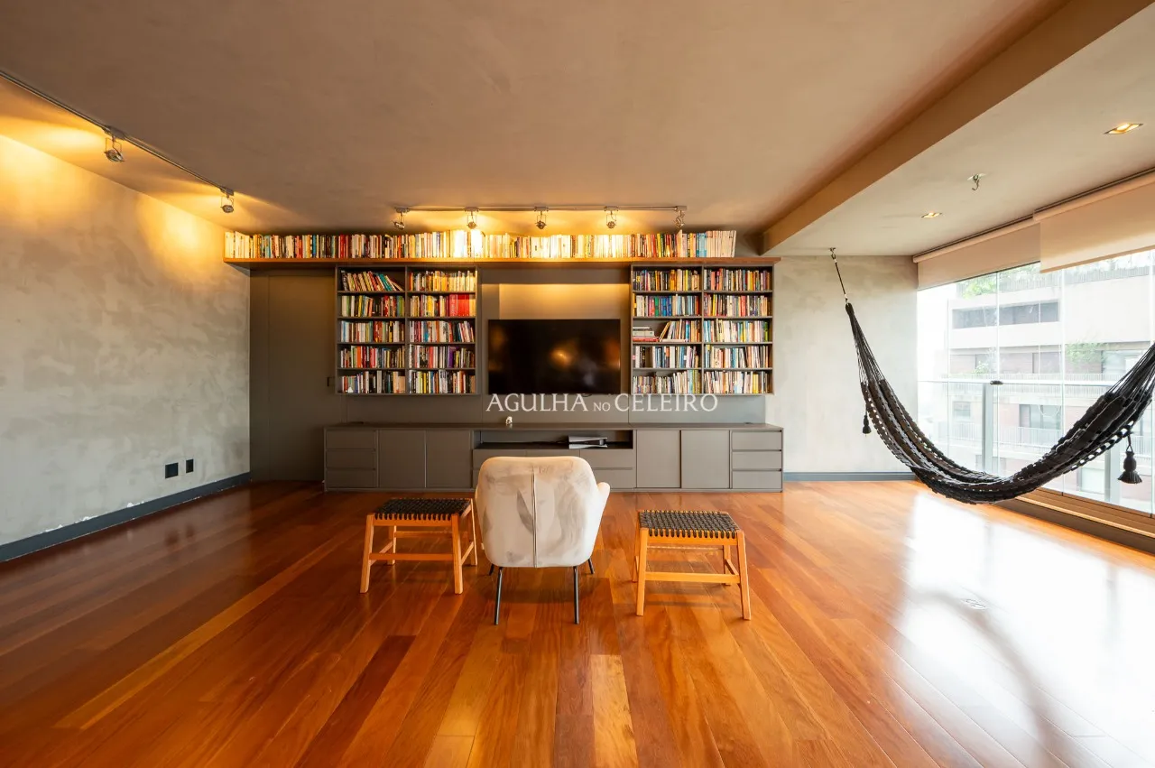 Lindo apartamento reformado em prédio recém entregue. – 18501