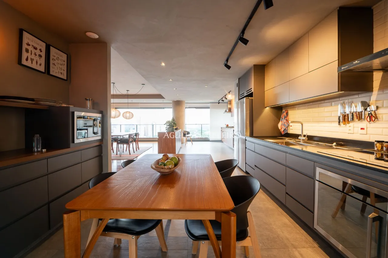 Lindo apartamento reformado em prédio recém entregue. – 18501