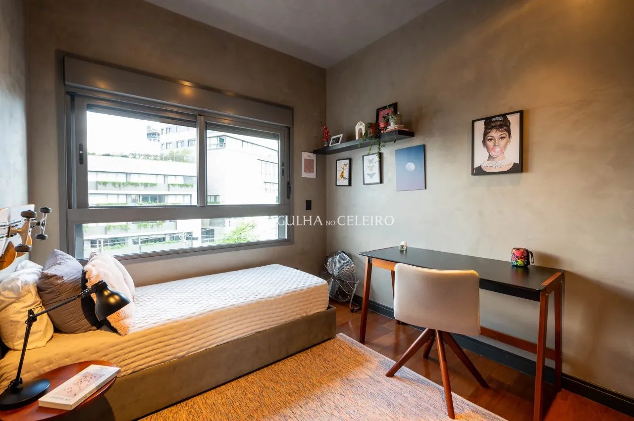 Lindo apartamento reformado em prédio recém entregue. – 18501