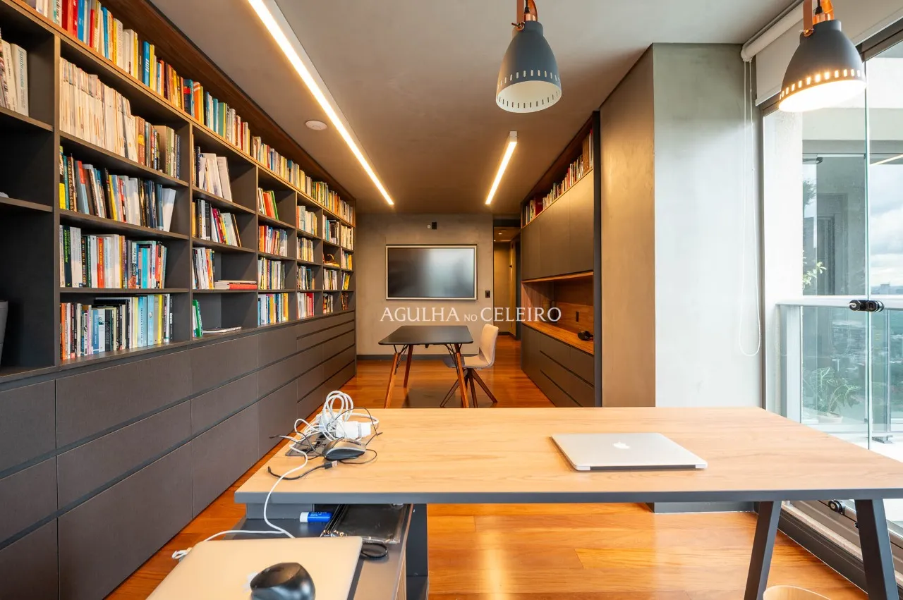 Lindo apartamento reformado em prédio recém entregue. – 18501
