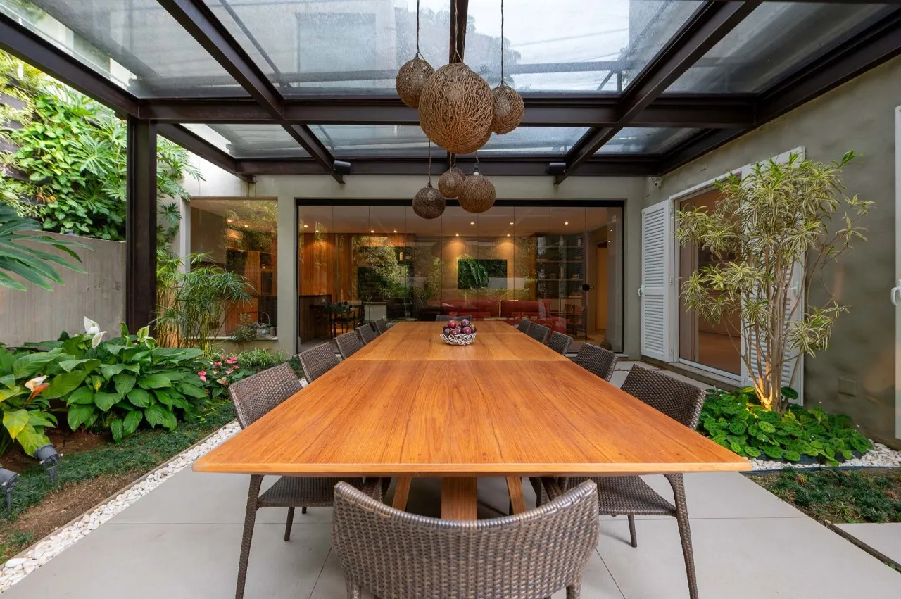 Casa com Arquitetura Impecável e Lazer Completo à Venda no Jardim Guedala – 18623 - imovel-38984-1 copiar