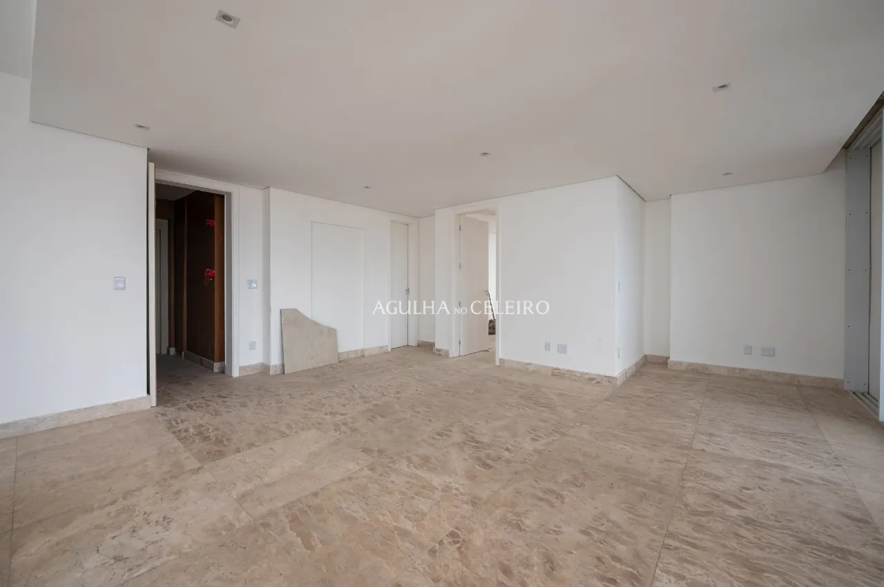 Cobertura espetacular com vista incrível à venda no Itaim Bibi. – 18646