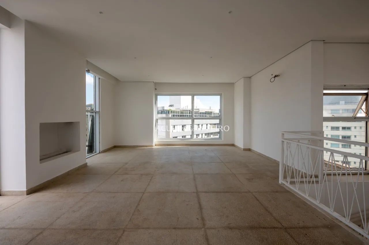 Cobertura espetacular com vista incrível à venda no Itaim Bibi. – 18646