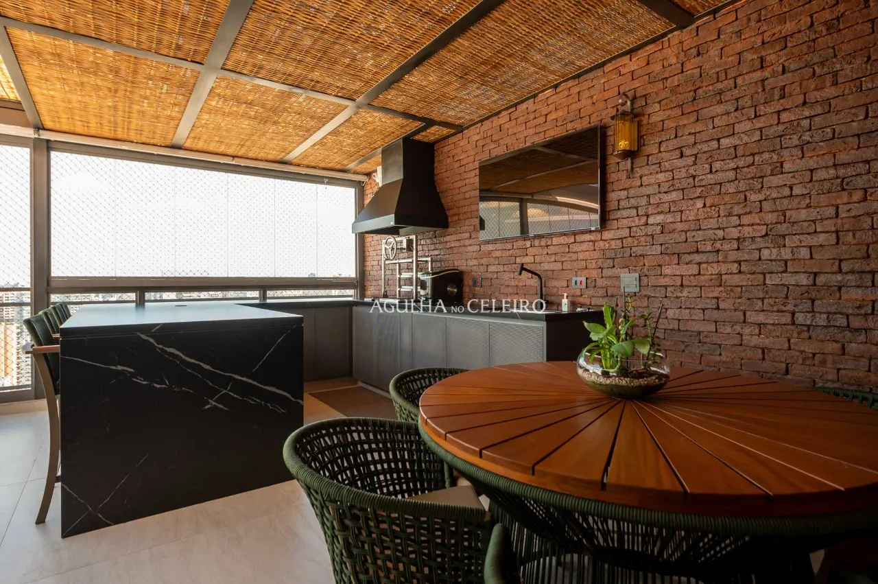 Cobertura impecável em localização desejada em Moema – 18678