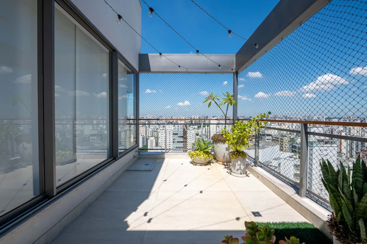 Cobertura impecável em localização desejada em Moema – 18678