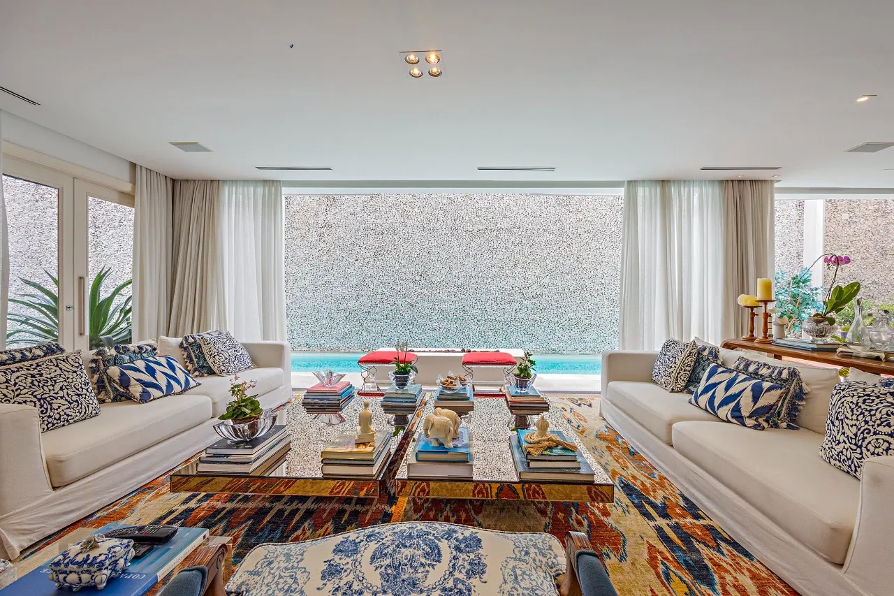 Casa de condomínio reformada à venda no Jardim Guedala. – 18767 - _RAF8004