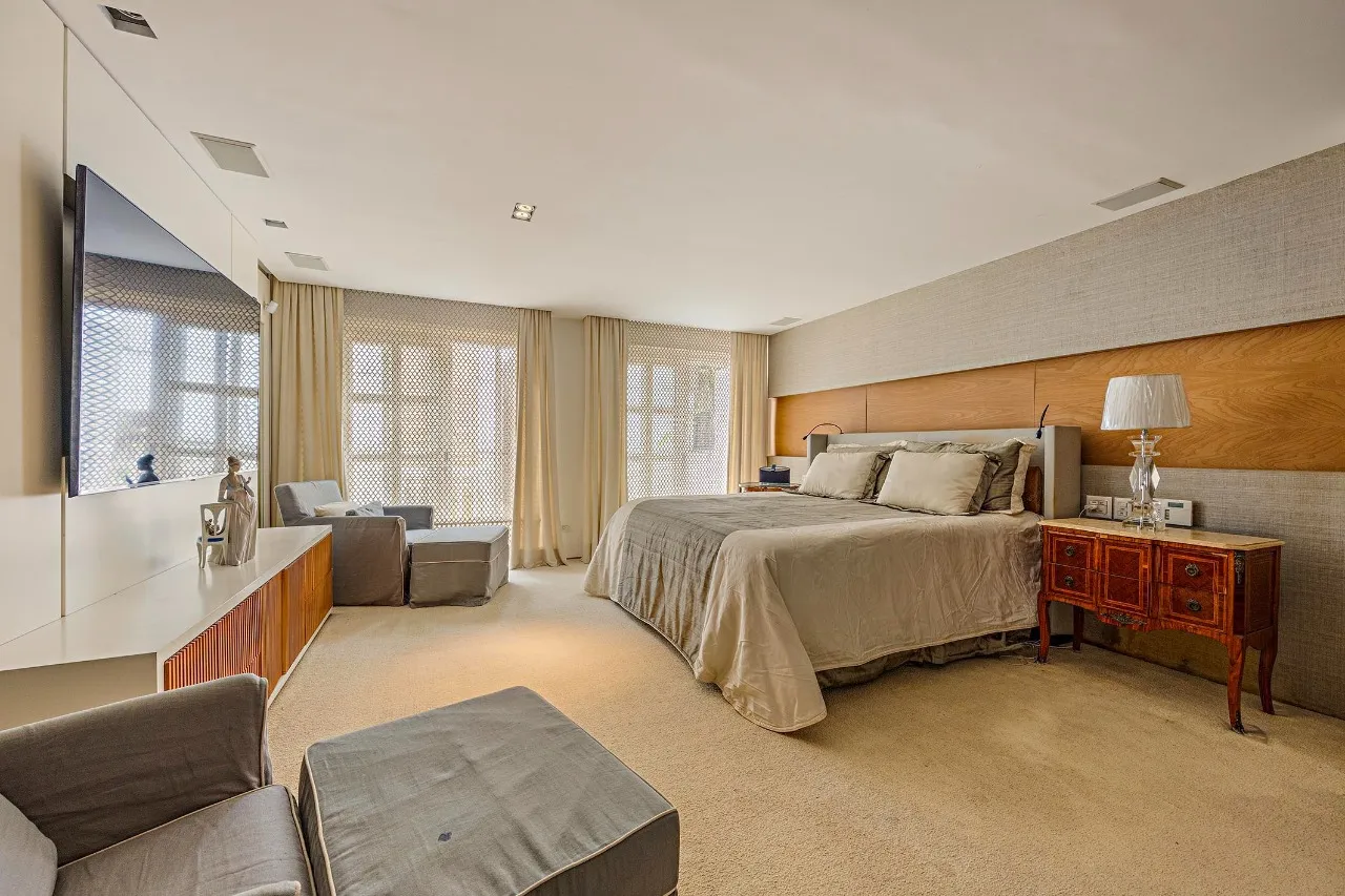 Casa de condomínio reformada à venda no Jardim Guedala. – 18767 - _RAF8146