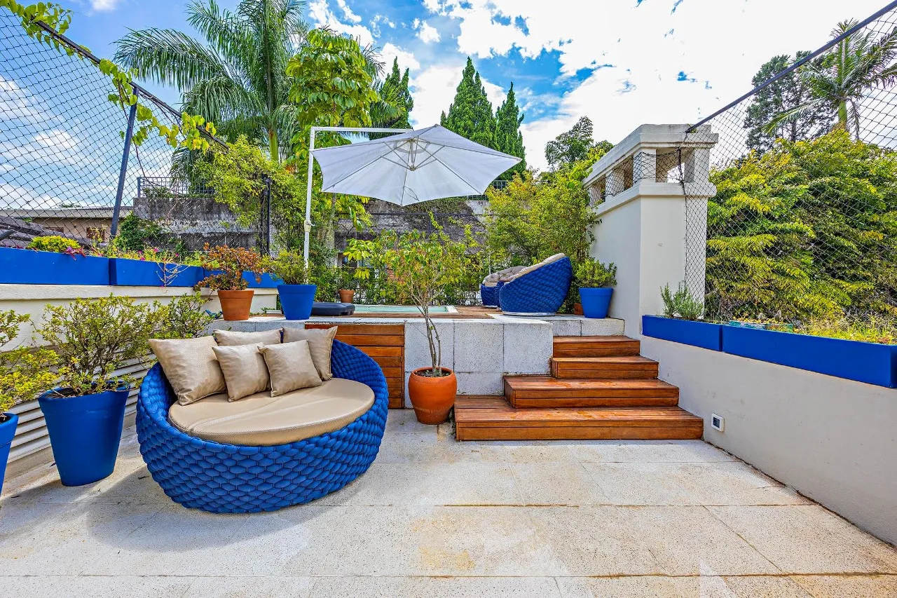 Casa de condomínio reformada à venda no Jardim Guedala. – 18767 - _RAF8095