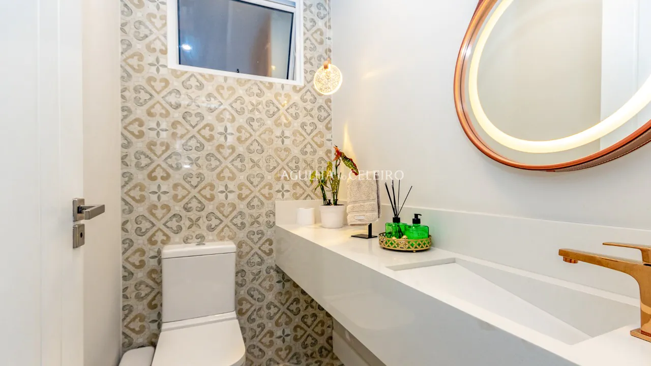 Casa charmosa com iluminação natural à venda no Brooklin. – 9453 - 12_3 Lavabo (2)