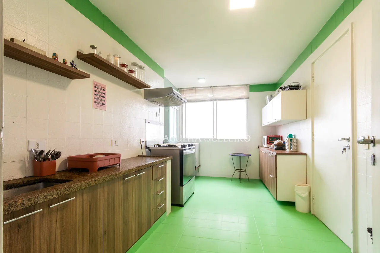 Venda/Pinheiros: Amplo e bem localizado. – 9867