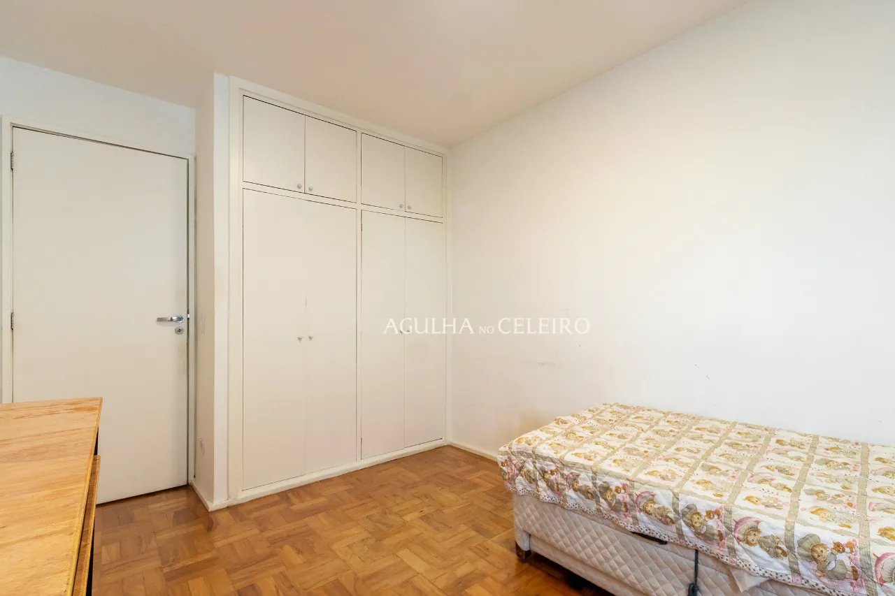 Venda/Pinheiros: Amplo e bem localizado. – 9867