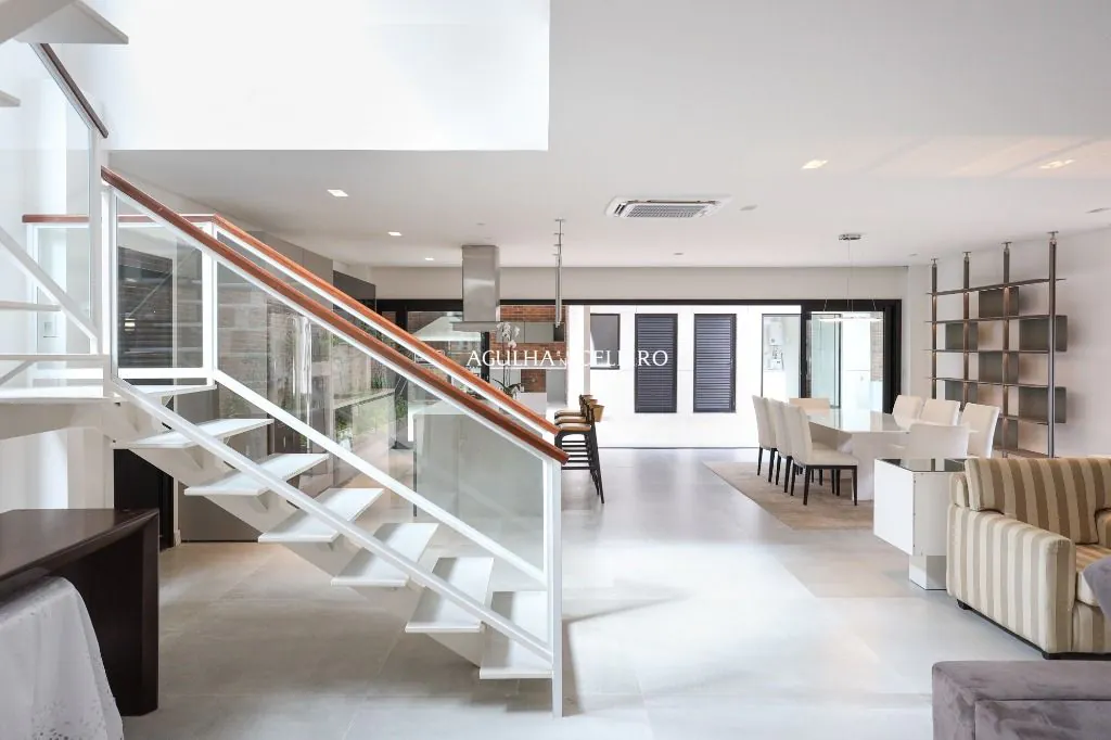 Residência Próxima ao Iguatemi e Clube Pinheiros – CA1002