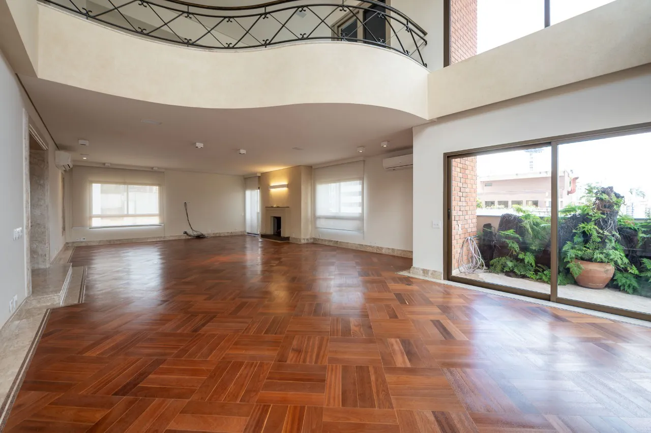 Cobertura duplex com excelente localização no Jardim América – CO0589