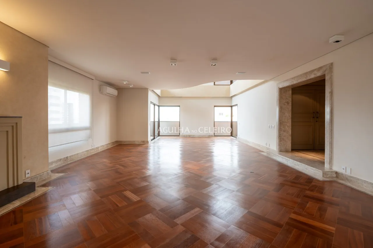 Cobertura duplex com excelente localização no Jardim América – CO0589