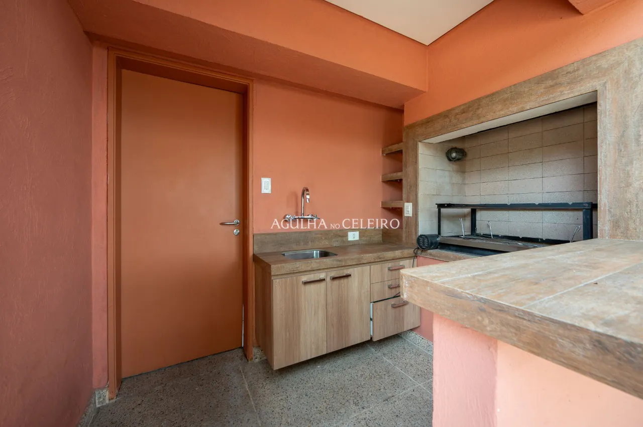 Cobertura duplex com excelente localização no Jardim América – CO0589