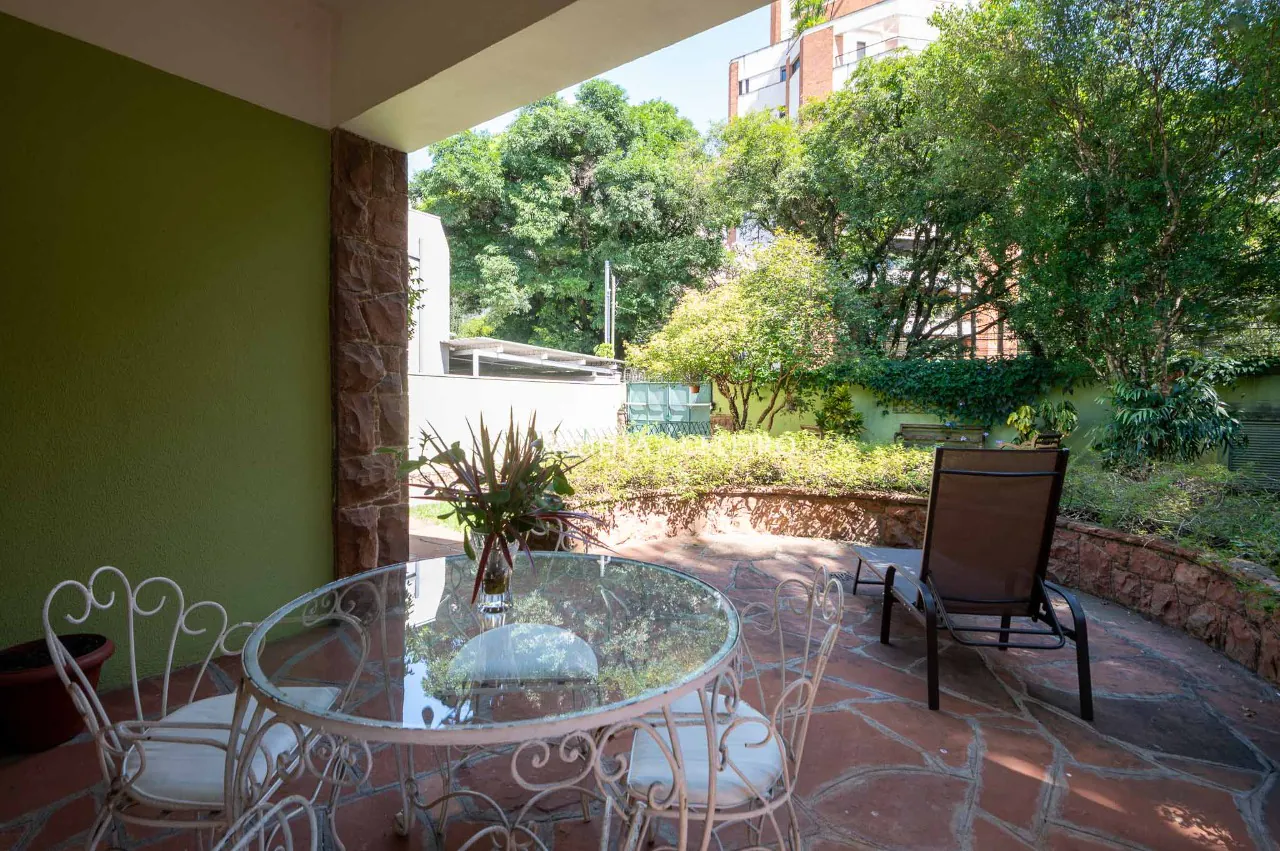 casa-com-lindo-jardim-a-venda-no-jardim-paulista-18769-2