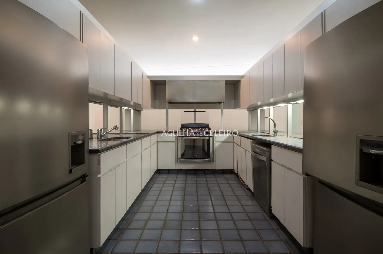 casa-espetacular-e-atemporal-com-projeto-dos-anos-90-do-visionario-arquiteto-sergio-bernardes-18639-6