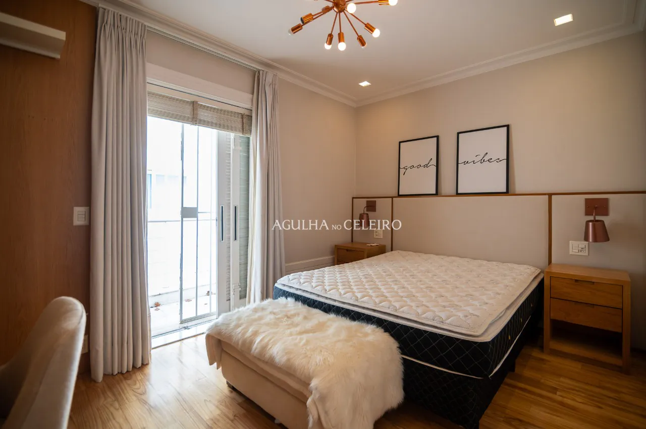 casa-no-miolo-do-jardim-guedala-18963-10