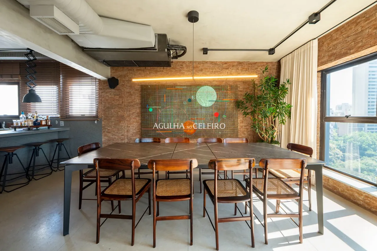 Apartamento espetacular à venda na Vila Nova Conceição, com reforma moderna e sofisticada. – 13664