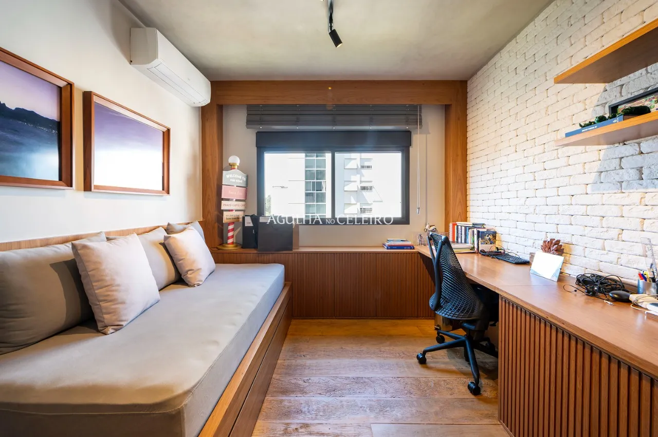 Apartamento espetacular à venda na Vila Nova Conceição, com reforma moderna e sofisticada. – 13664