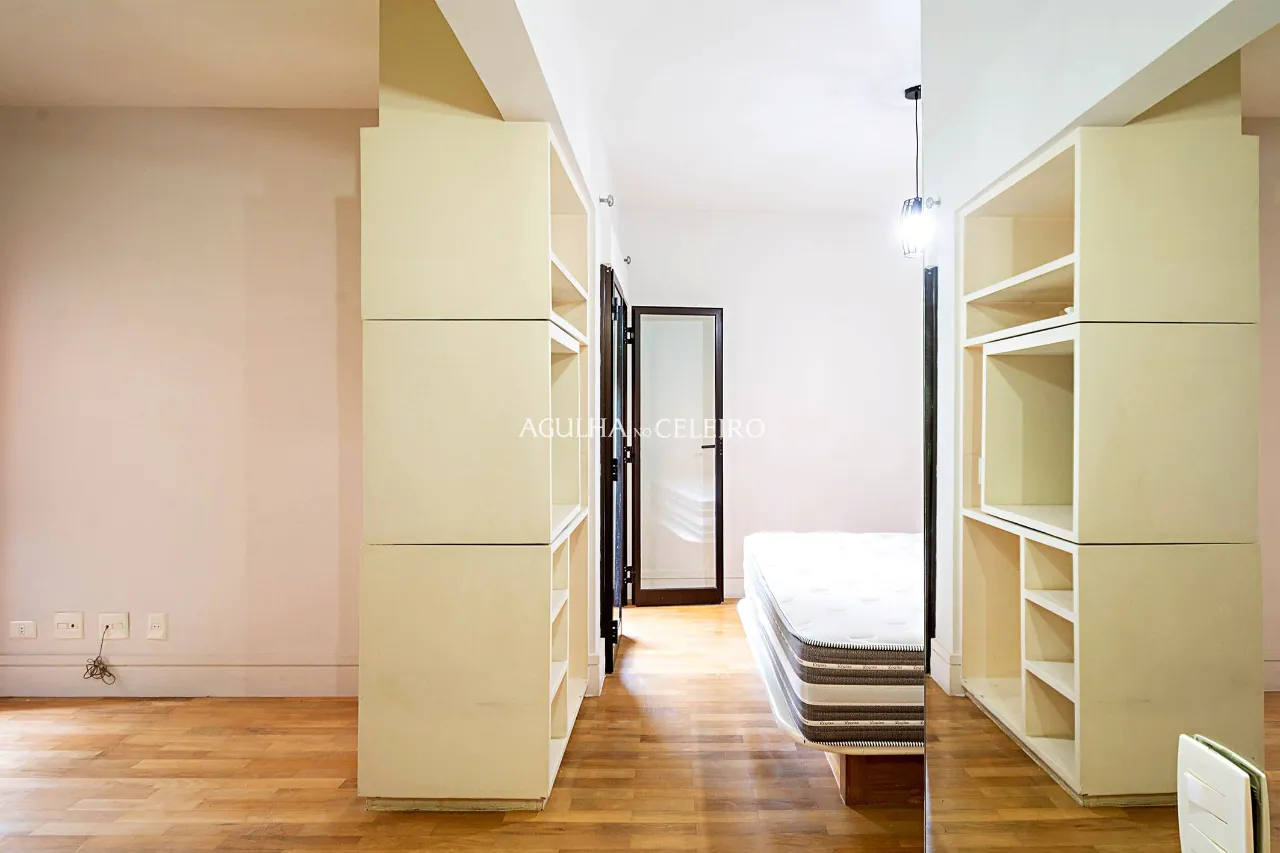 Apartamento em localização estratégica para venda em Moema. – 13808