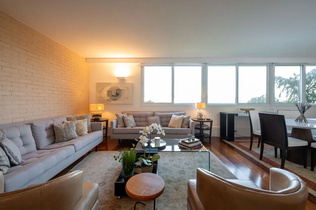 Apartamento reformado no Jardim Europa ao lado do Clube Pinheiros – 18263