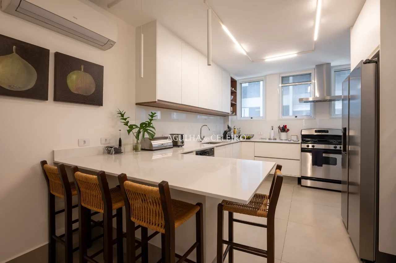 Apartamento reformado no Jardim Europa ao lado do Clube Pinheiros – 18263