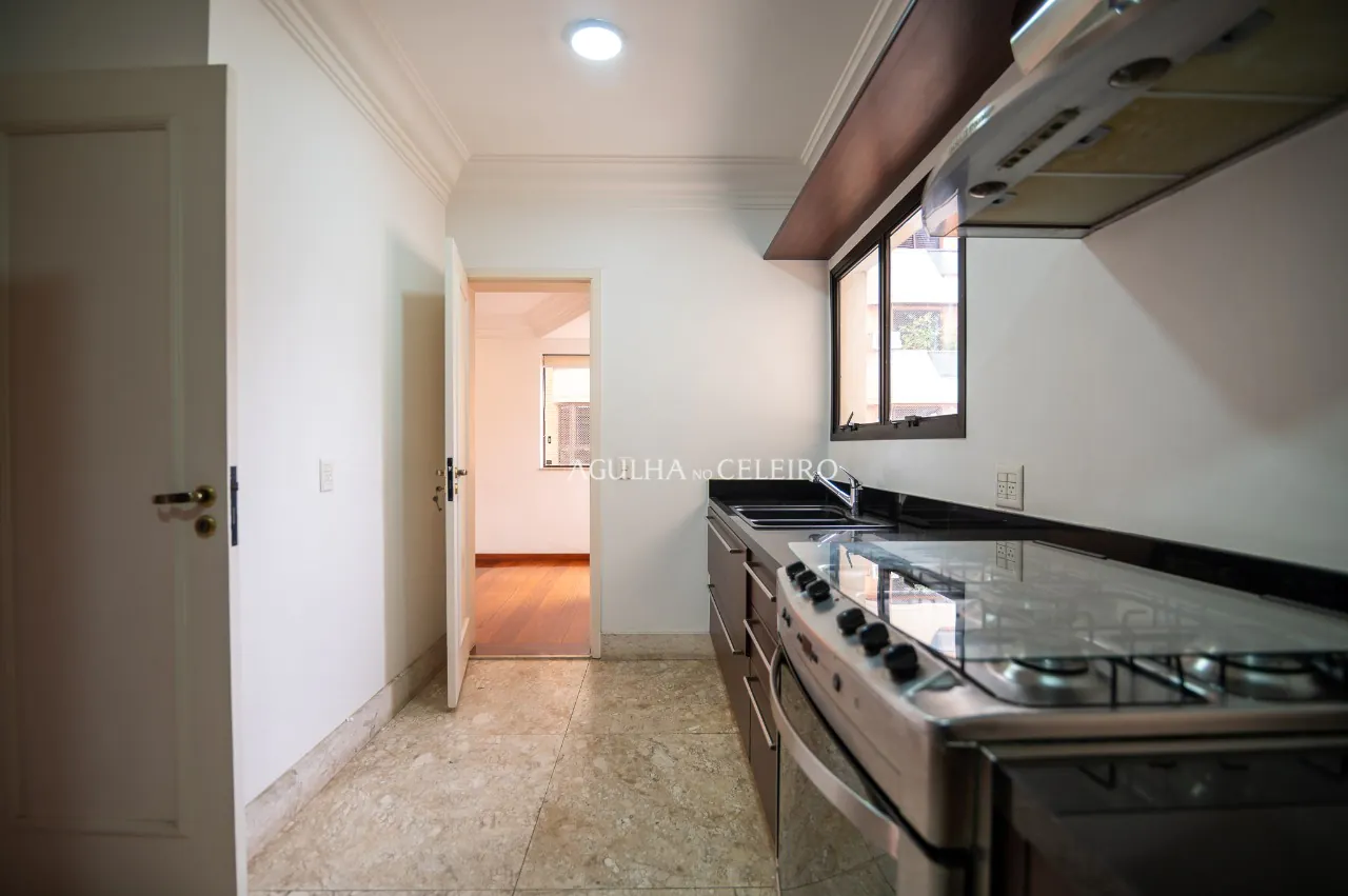 Lindo apartamento aconchegante localizado em rua tranquila. – 18415
