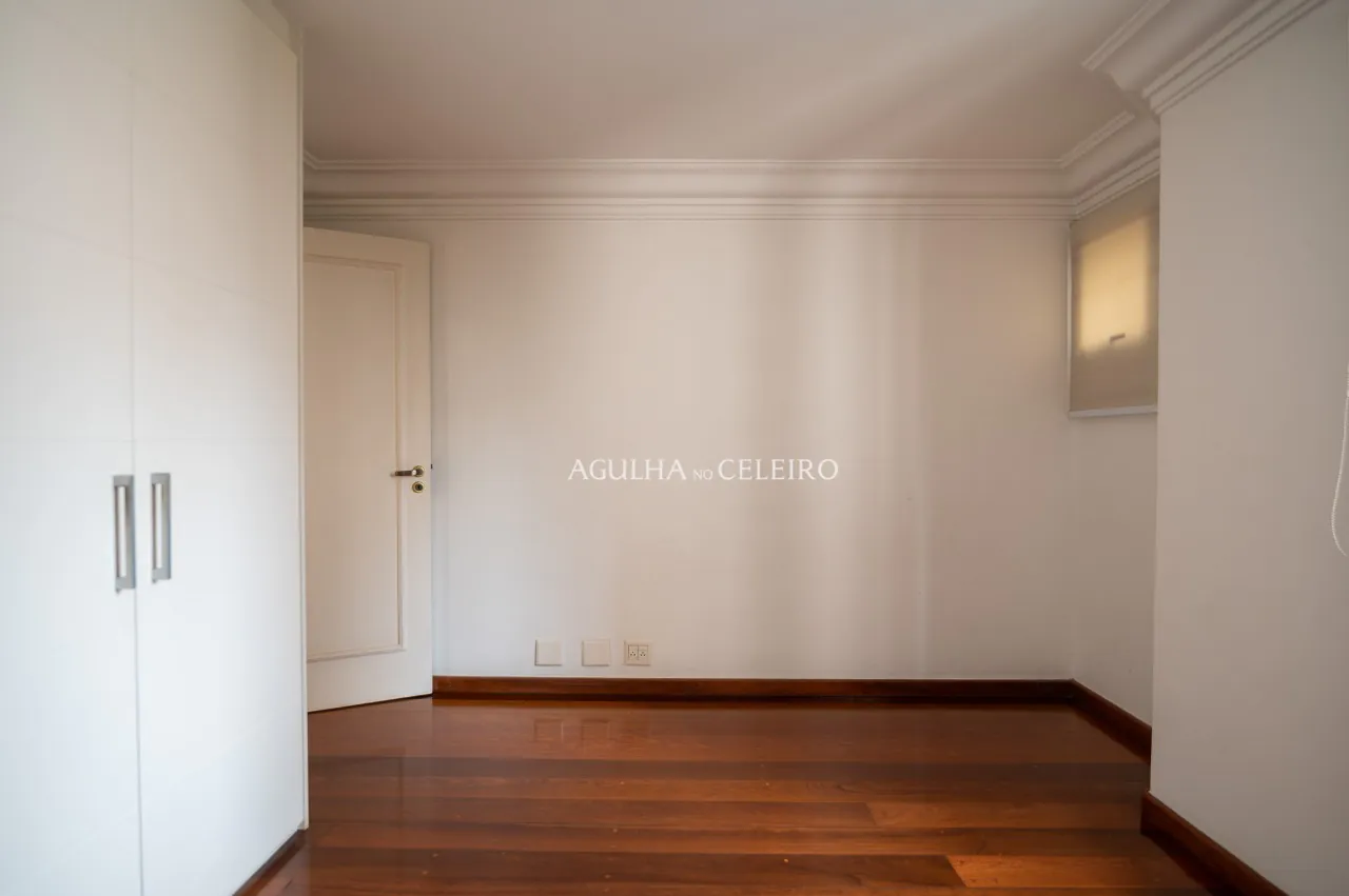 Lindo apartamento aconchegante localizado em rua tranquila. – 18415