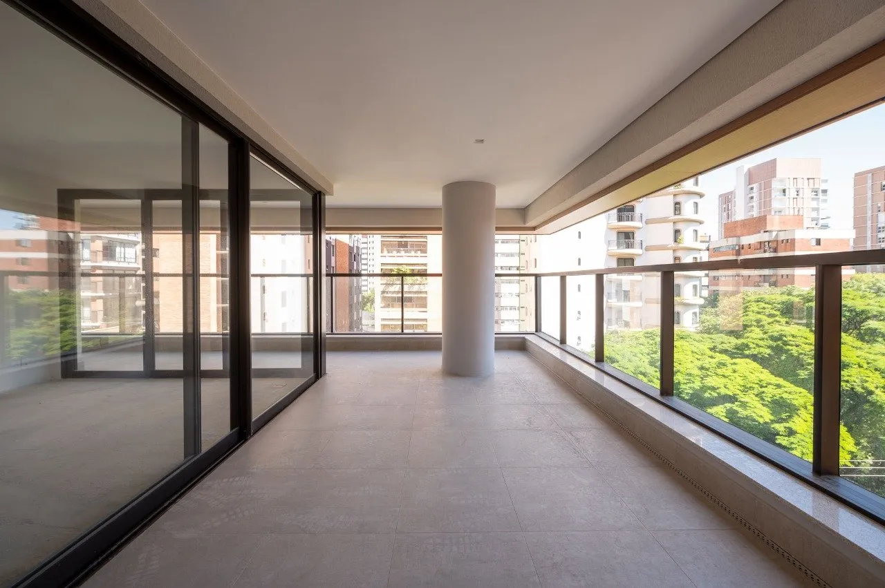 Apartamento em prédio novo à venda em Moema Pássaros . – 18709