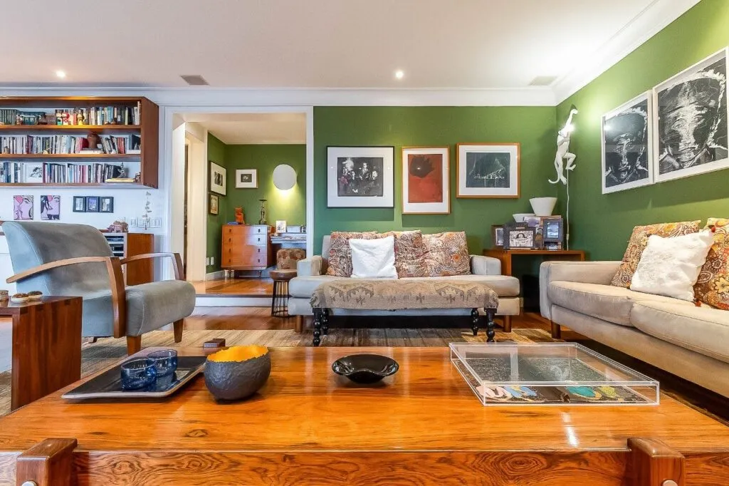 Apartamento amplo, para a família e com a melhor vista da cidade, no melhor da Vila Madalena. – 18796