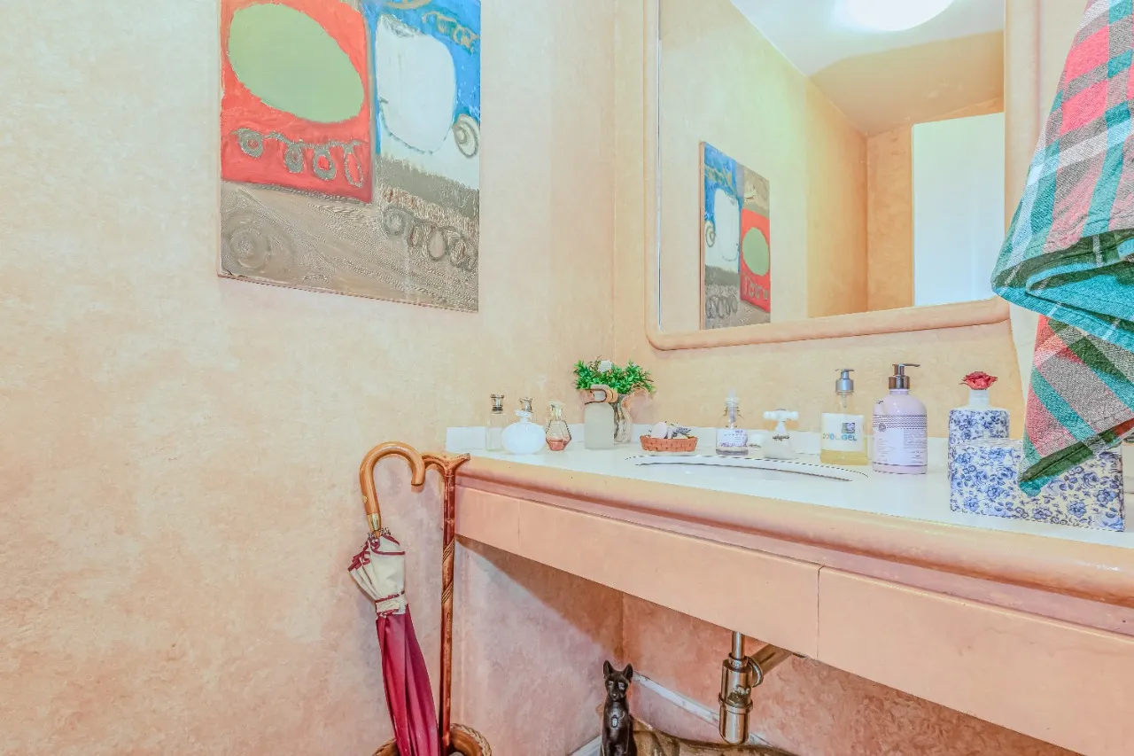 O clima de Urban Jungle se faz dentro e fora deste delicioso apartamento duplex no Jardim Europa. – 18948