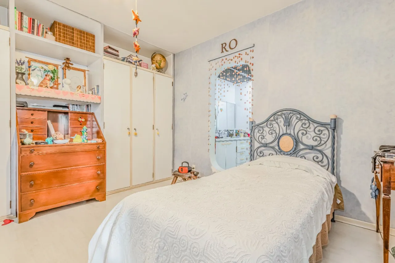 O clima de Urban Jungle se faz dentro e fora deste delicioso apartamento duplex no Jardim Europa. – 18948