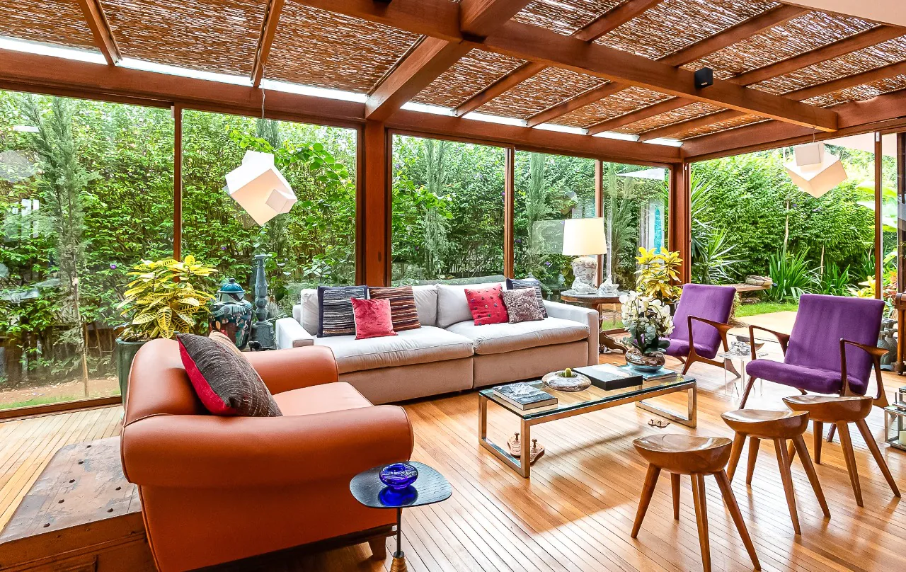 Casa descolada, assinada por Cândido Malta, elegante e acolhedora em Alto de Pinheiros. – CA0765