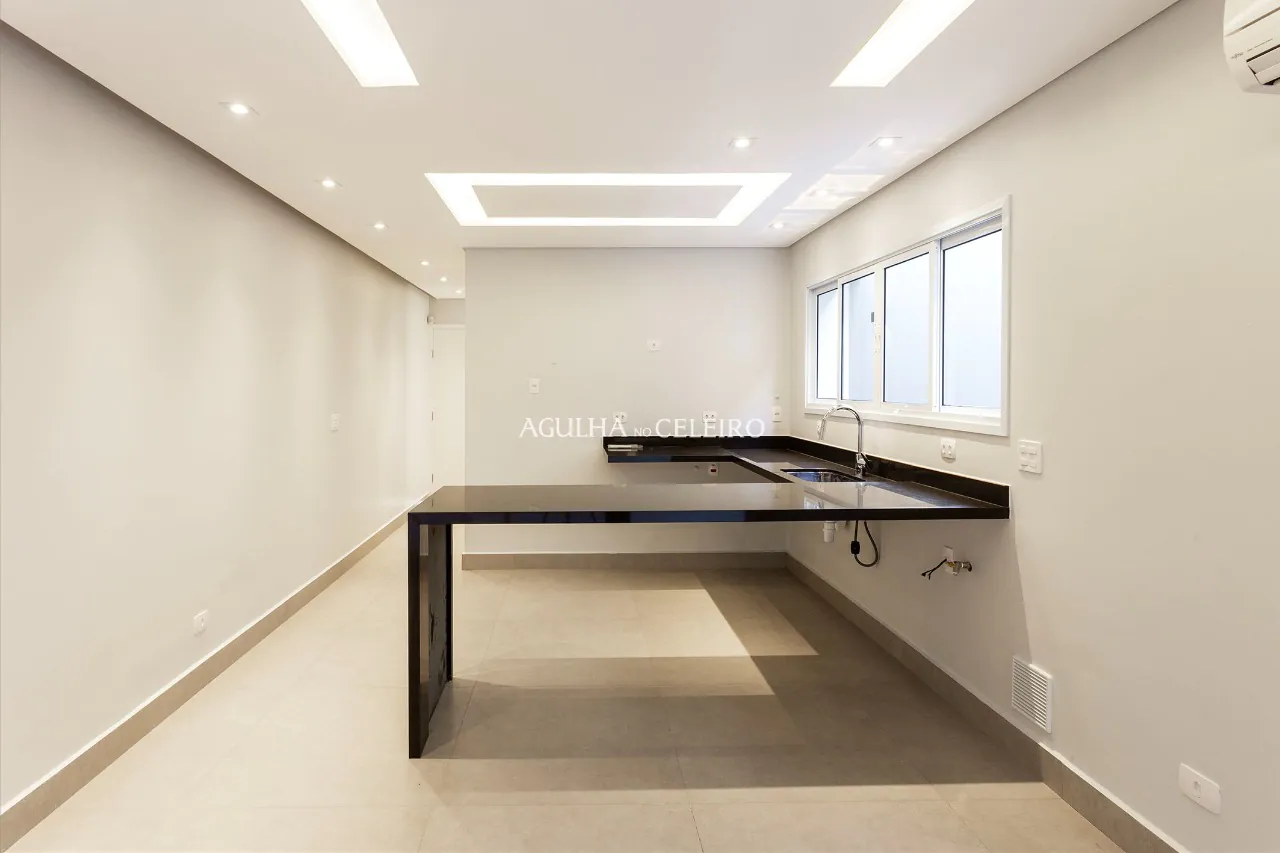 Casa charmosa e aconchegante á venda na Vila Madalena. – CA1249