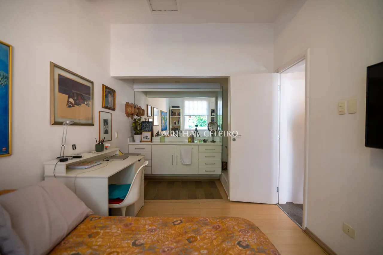 casa-alegre-e-ensolarada-no-jardim-paulistano-15751-22