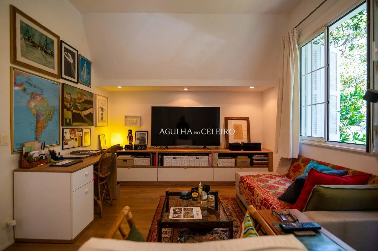 Casa alegre e ensolarada no Jardim Paulistano. – 15751 - imovel-36112-30 copiar