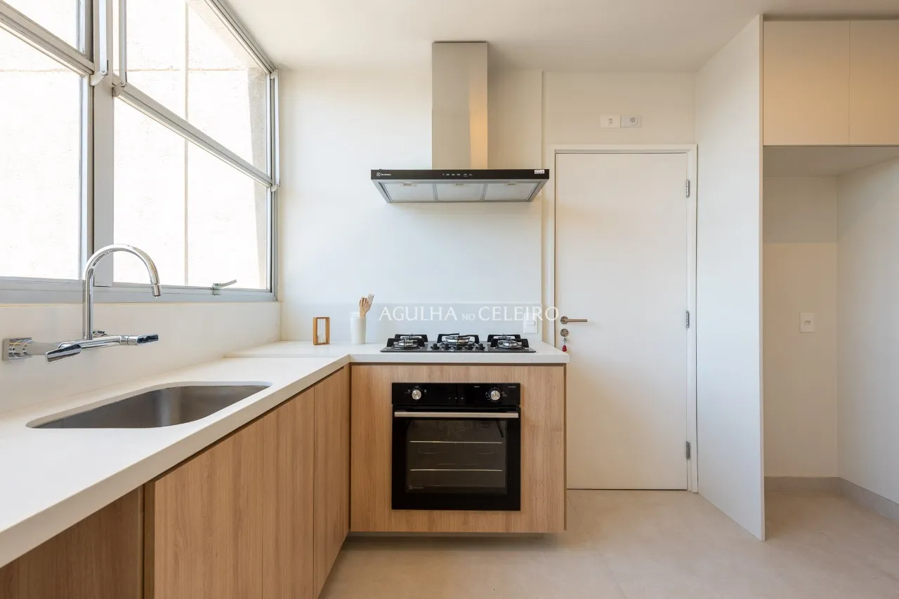 Apartamento totalmente reformado para venda no melhor do Itaim. – 18765