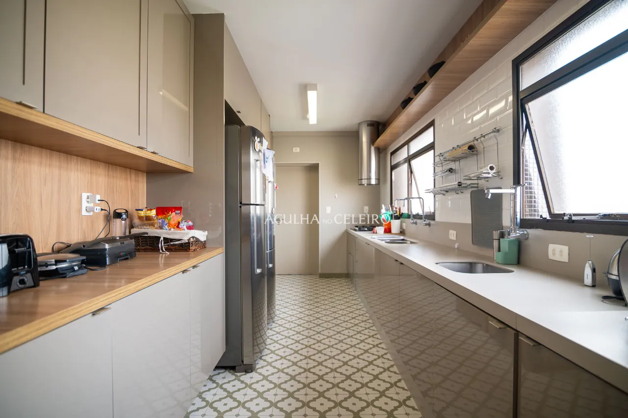 Apartamento impecável com linda vista, em parte nobre do Jardim América. – 18867