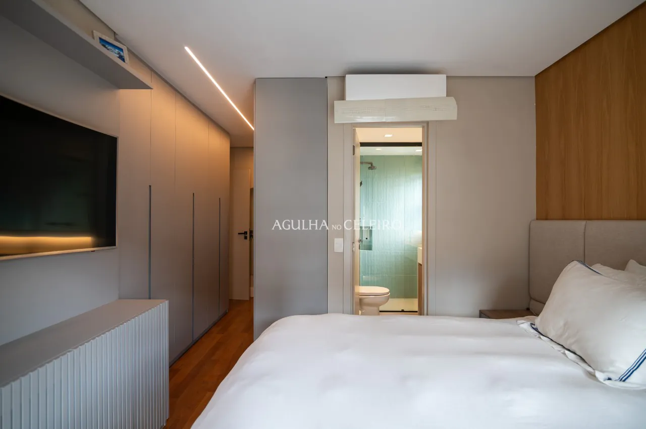 Cobertura linda e recém reformada a venda no Alto de Pinheiros – 18944