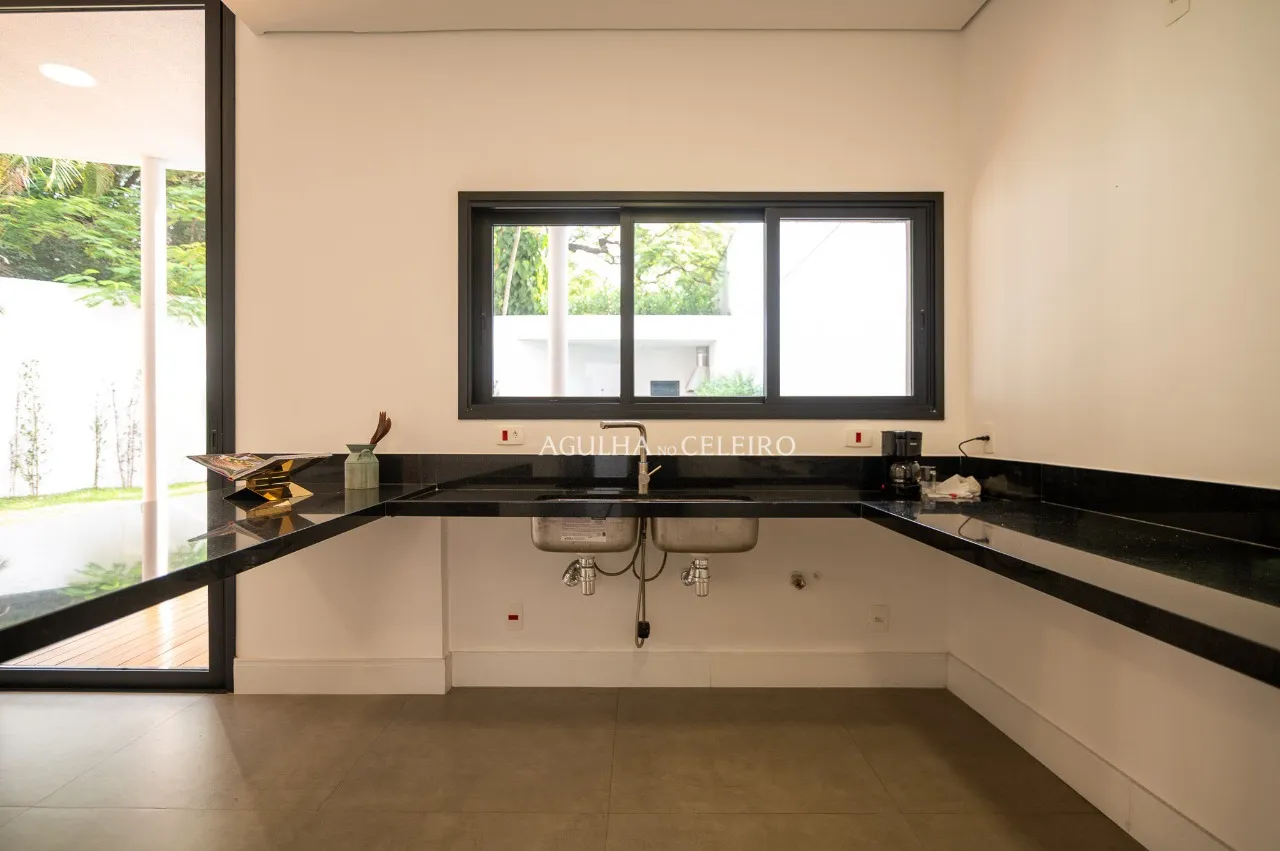 Casa deliciosa a 350 metros do Parque Ibirapuera à venda no Jardim Luzitânia. – 19098 - 17 copiar