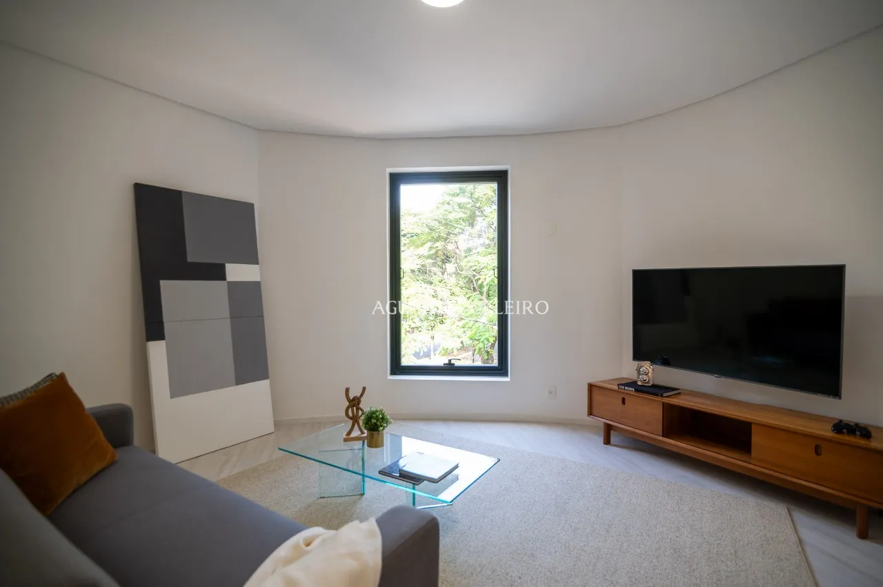 Casa deliciosa a 350 metros do Parque Ibirapuera à venda no Jardim Luzitânia. – 19098