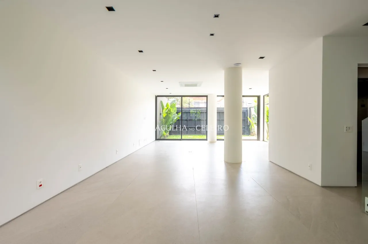 Casa com projeto moderno e elegante à venda no Jardim Paulista – 19141