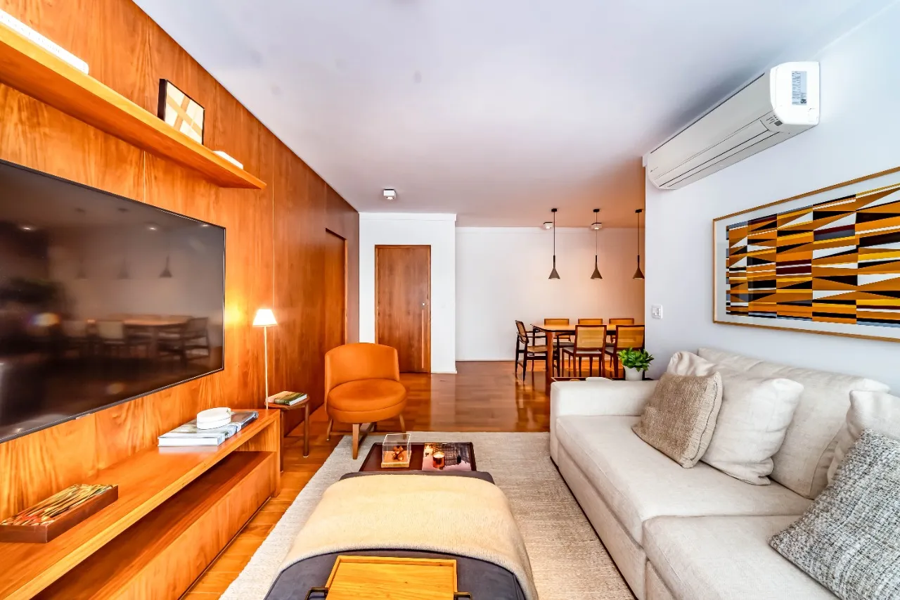 Apartamento com reforma irretocável e bem iluminado, em prédio com lazer no Jardim Paulista. – 19181