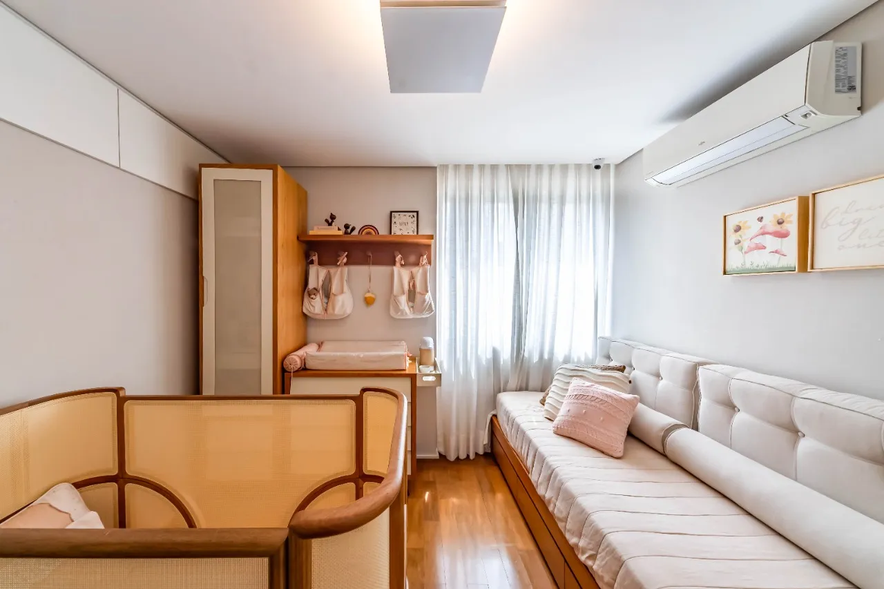 Apartamento com reforma irretocável e bem iluminado, em prédio com lazer no Jardim Paulista. – 19181