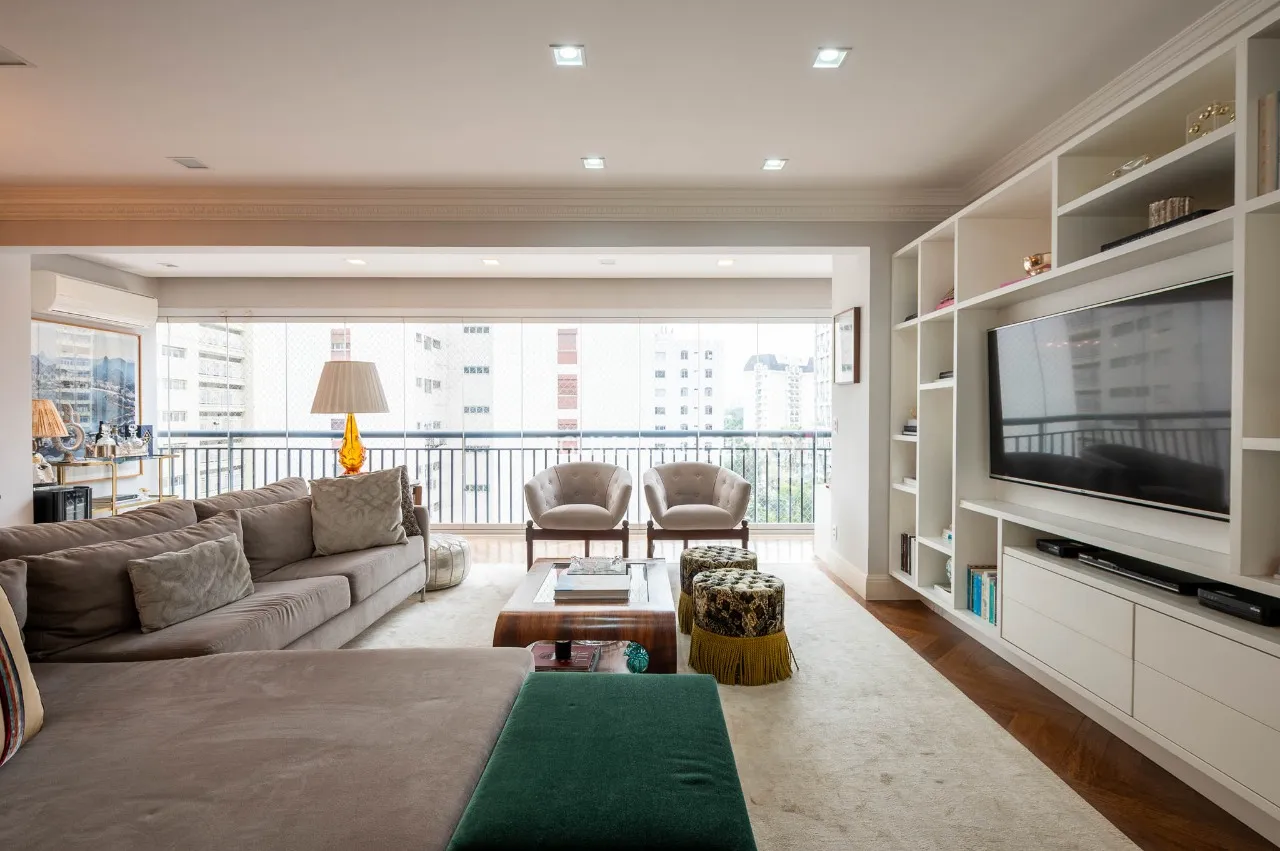 Apartamento Reformado no Miolo do Itaim Bibi. – 19191