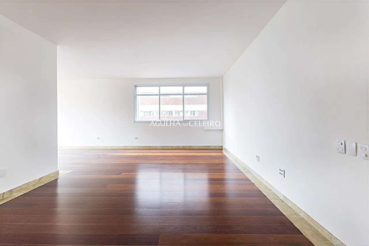 Apartamento super iluminado com vista privilegiada para o Clube Pinheiros. – 19217 - _MG_3215