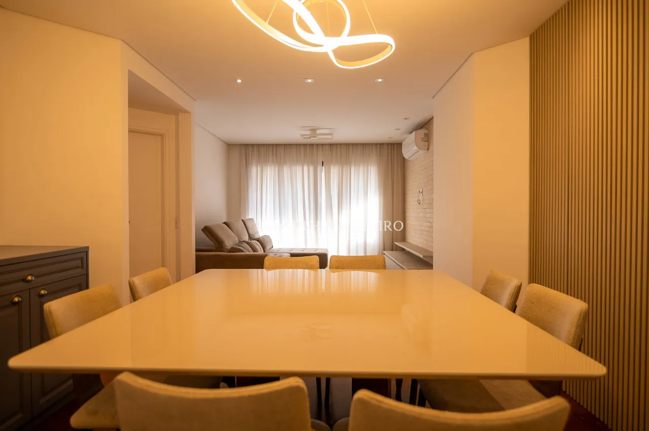 Apartamento reformado à venda na Vila Nova Conceição – 19242