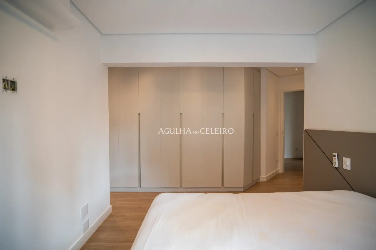 Apartamento reformado à venda na Vila Nova Conceição – 19242